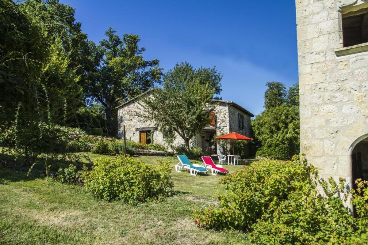 Вилла Chez Simone Senouillac Экстерьер фото